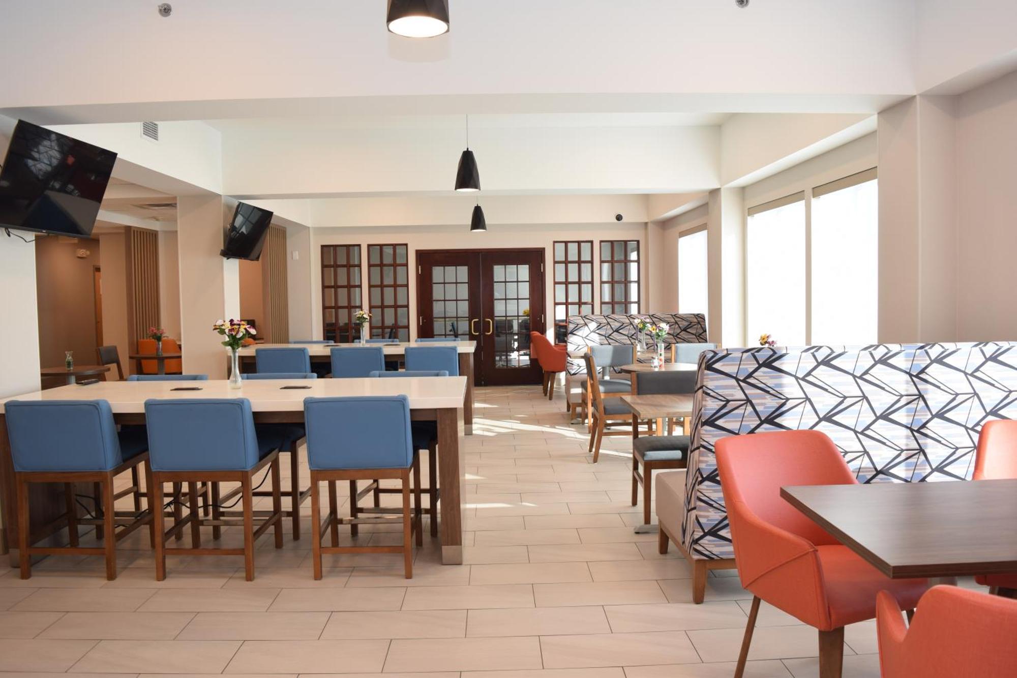 Holiday Inn Express Syracuse Airport By Ihg North Syracuse Ngoại thất bức ảnh