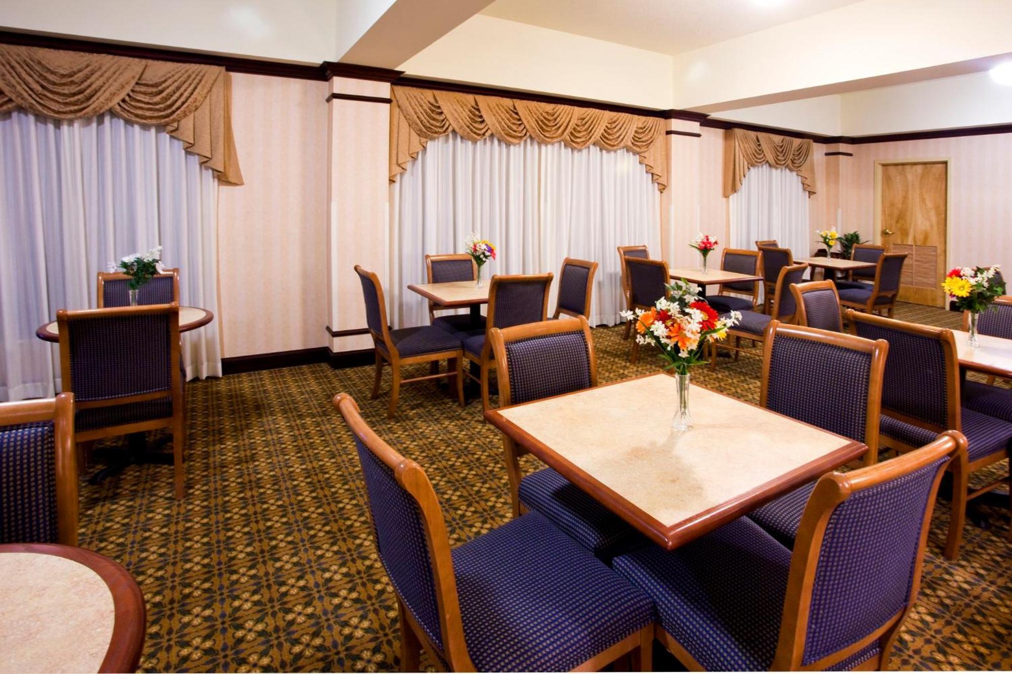 Holiday Inn Express Syracuse Airport By Ihg North Syracuse Ngoại thất bức ảnh