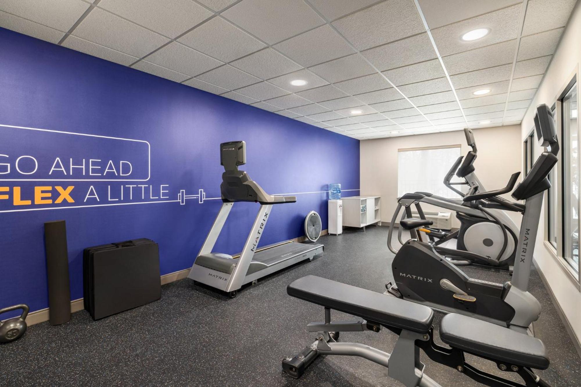 Holiday Inn Express Syracuse Airport By Ihg North Syracuse Ngoại thất bức ảnh