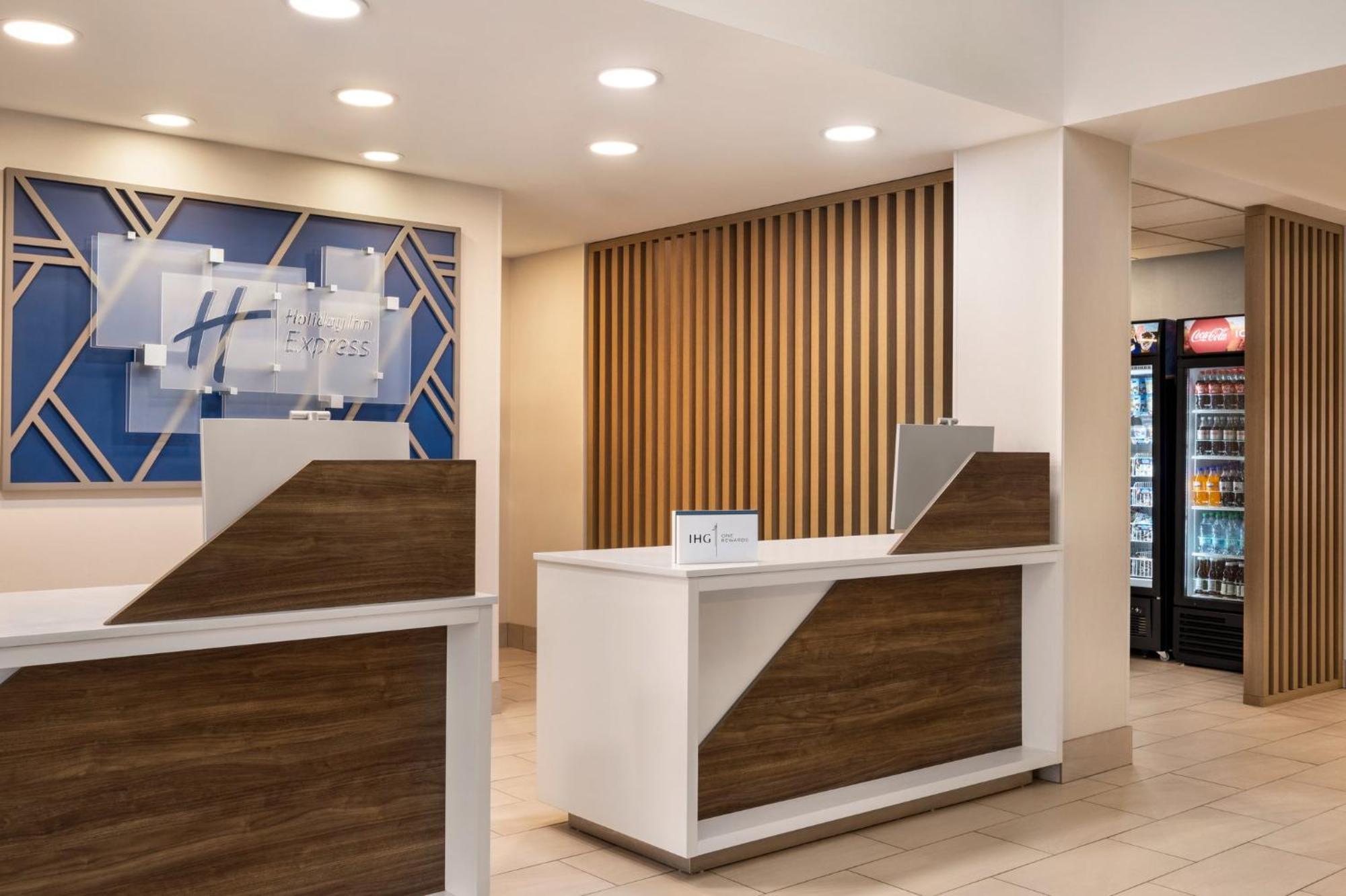 Holiday Inn Express Syracuse Airport By Ihg North Syracuse Ngoại thất bức ảnh